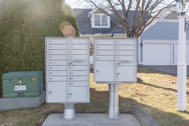 4 Autumn Drive B, Hudson, MA 01749