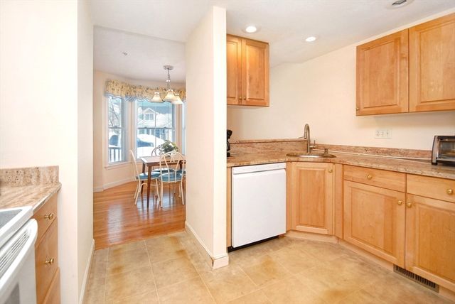 4 Autumn Drive B, Hudson, MA 01749