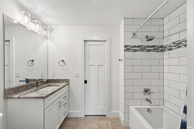 18445 Forest Glade Drive, South Bend, IN 46637