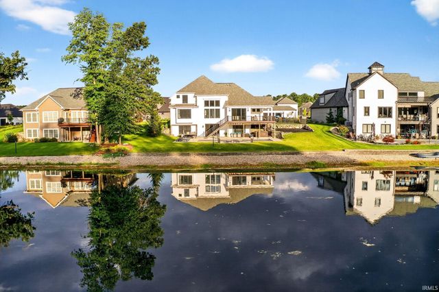 18445 Forest Glade Drive, South Bend, IN 46637