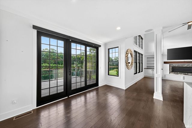 18445 Forest Glade Drive, South Bend, IN 46637