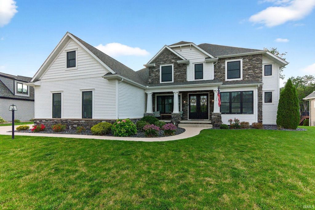 18445 Forest Glade Drive, South Bend, IN 46637