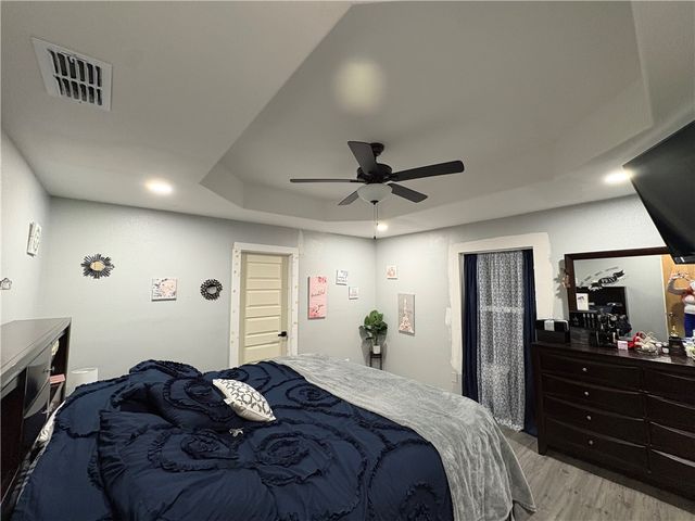 2126 Harriett Dr, Corpus Christi, TX 78416