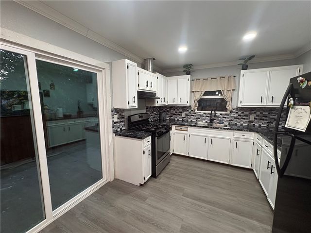 2126 Harriett Dr, Corpus Christi, TX 78416