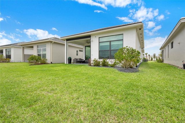 12496 SW Lunata Way, Port St. Lucie, FL 34987