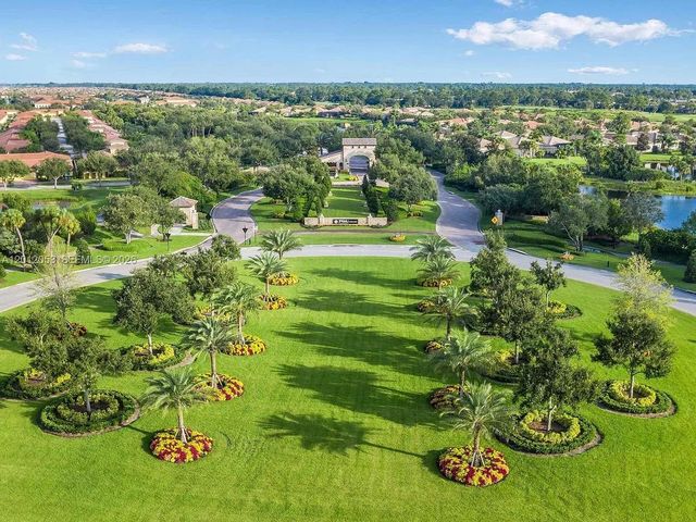12496 SW Lunata Way, Port St. Lucie, FL 34987