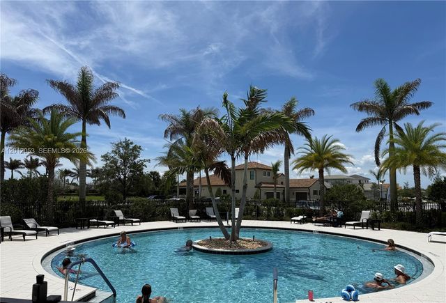12496 SW Lunata Way, Port St. Lucie, FL 34987