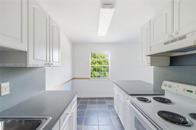 815 NE 28th St 204, Wilton Manors, FL 33334