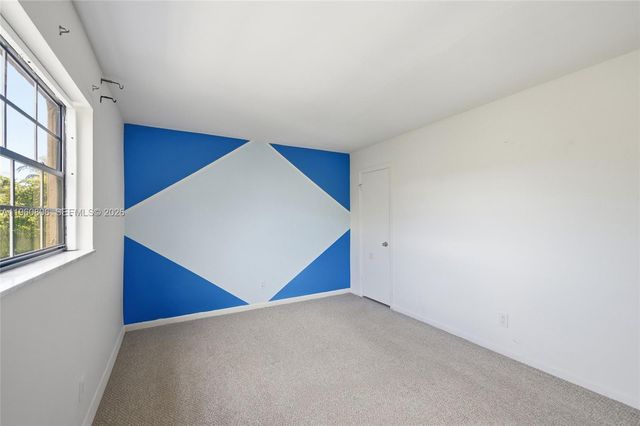 815 NE 28th St 204, Wilton Manors, FL 33334