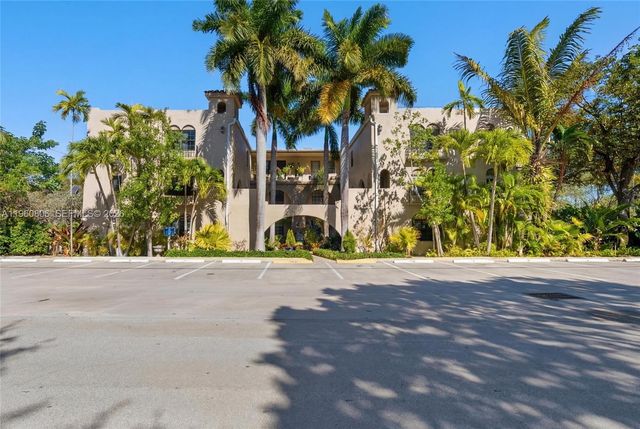 815 NE 28th St 204, Wilton Manors, FL 33334