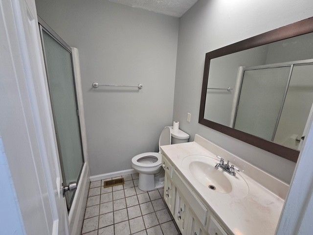 1501 Hillwood Cir, Lafayette, TN 37083