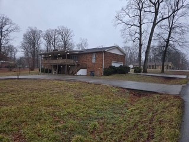 1501 Hillwood Cir, Lafayette, TN 37083