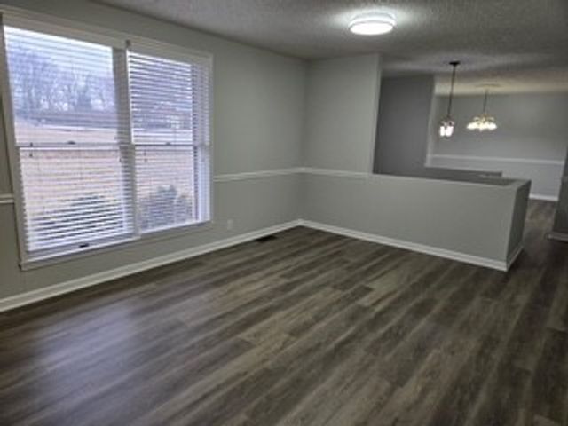 1501 Hillwood Cir, Lafayette, TN 37083