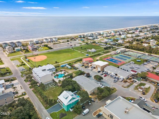 122 NE 37th Street, Oak Island, NC 28465