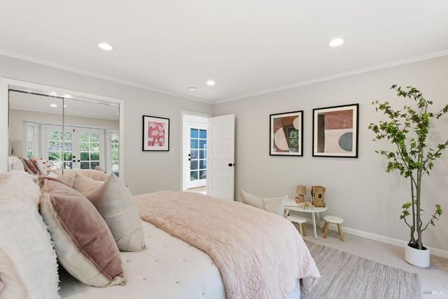 16 Edna Ct, Kentfield, CA 94904