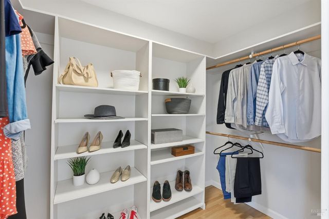 16 Edna Ct, Kentfield, CA 94904