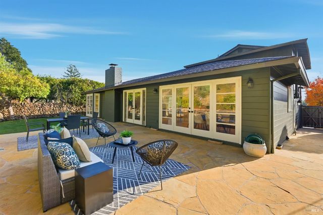16 Edna Ct, Kentfield, CA 94904