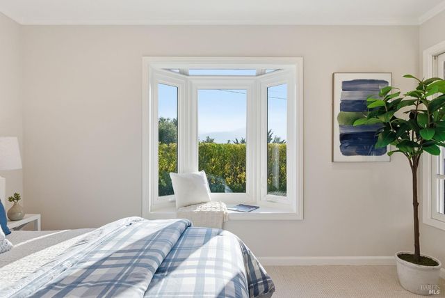 16 Edna Ct, Kentfield, CA 94904