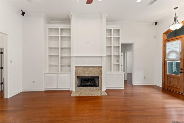 30460 Trace Ln, Walker, LA 70785