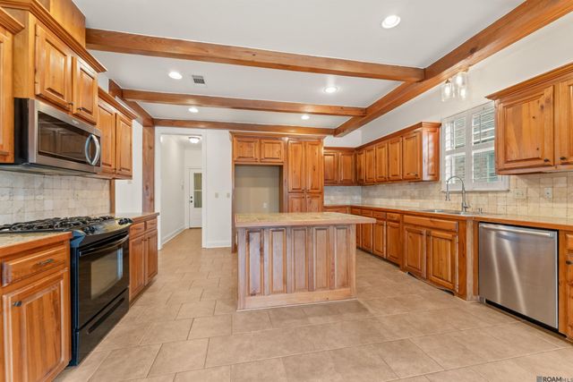 30460 Trace Ln, Walker, LA 70785