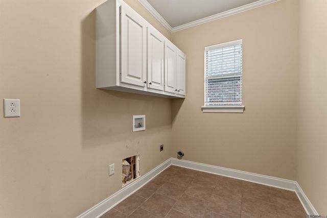 30460 Trace Ln, Walker, LA 70785