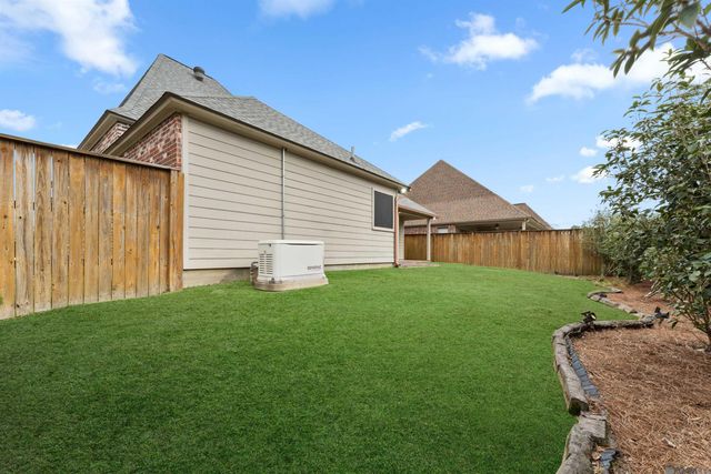 30460 Trace Ln, Walker, LA 70785