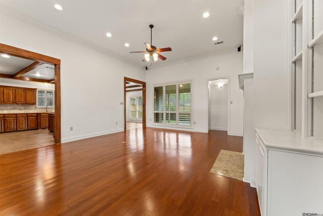 30460 Trace Ln, Walker, LA 70785