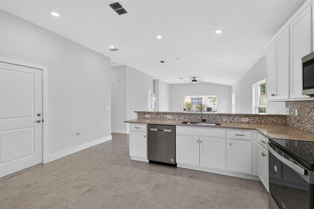 573 ROSE APPLE CIRCLE, Port Charlotte, FL 33954