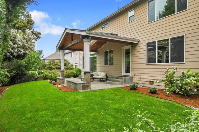 323 239th CT SE, Sammamish, WA 98074