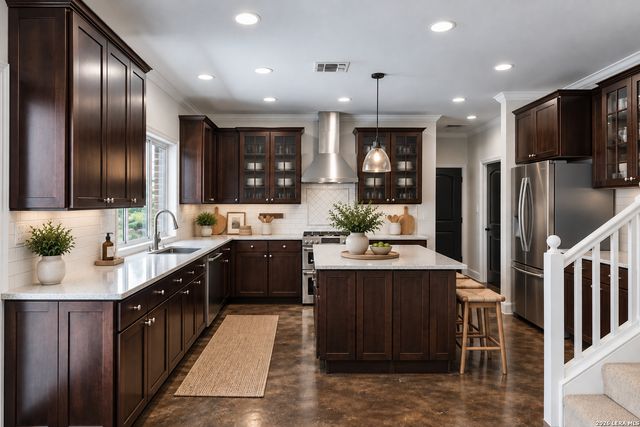 2273 Gruene Lake Dr, New Braunfels, TX 78130