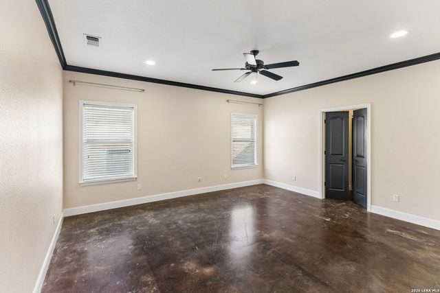 2273 Gruene Lake Dr, New Braunfels, TX 78130