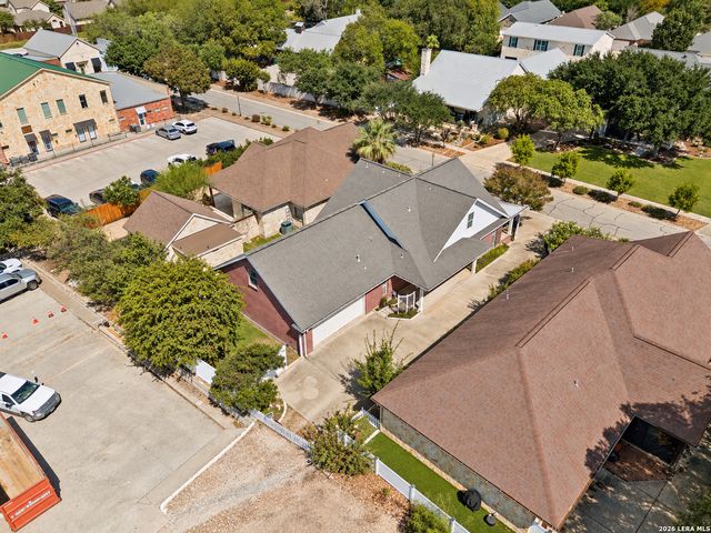 2273 Gruene Lake Dr, New Braunfels, TX 78130