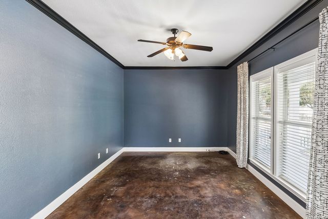 2273 Gruene Lake Dr, New Braunfels, TX 78130