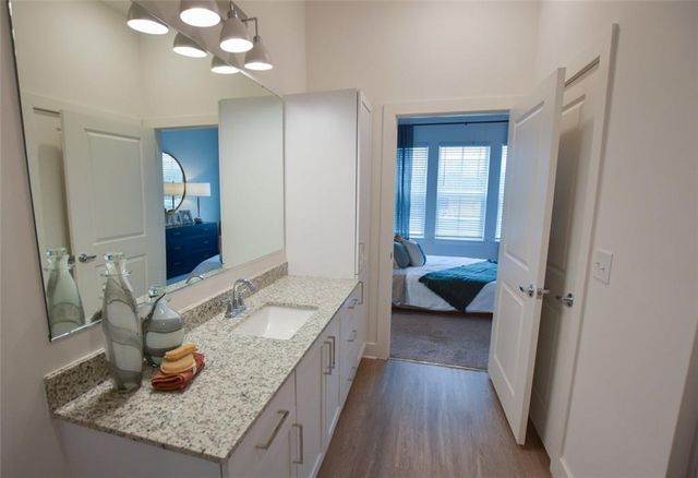 2620 Mall of GA Boulevard C1, Buford, GA 30519