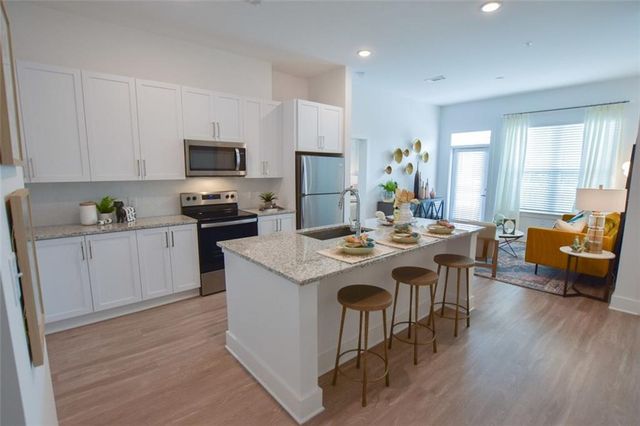 2620 Mall of GA Boulevard C1, Buford, GA 30519