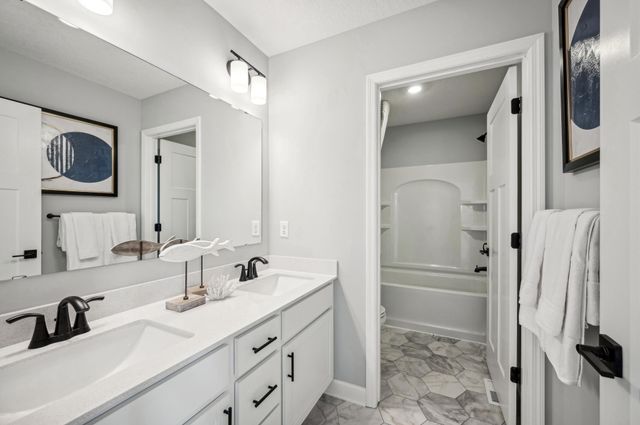 2697 Aspen Drive, Shakopee, MN 55379