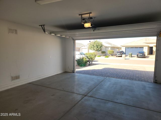 13431 W Range Mule Drive, Peoria, AZ 85383