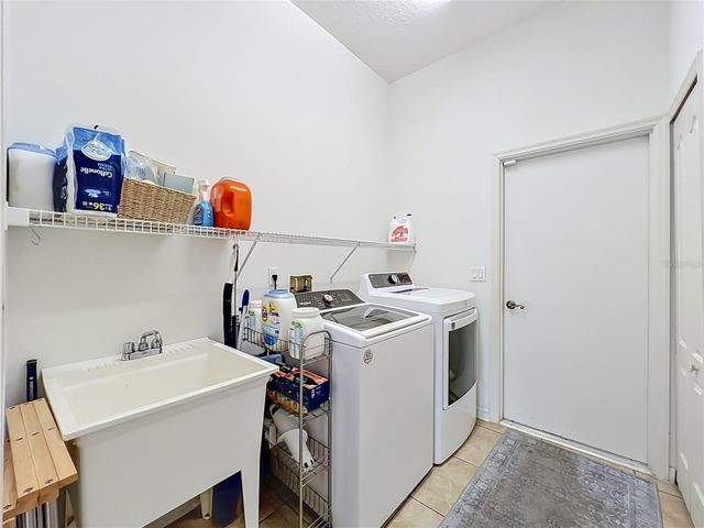 909 GROVESMERE LOOP, Ocoee, FL 34761