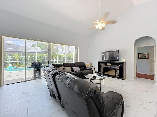 909 GROVESMERE LOOP, Ocoee, FL 34761