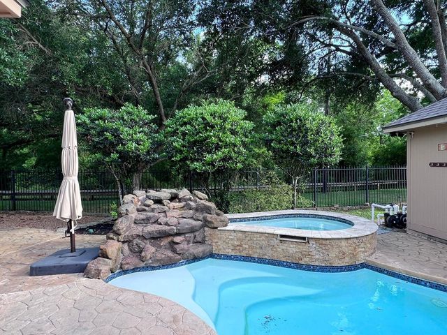 4519 Castlewood Street, Sugar Land, TX 77479