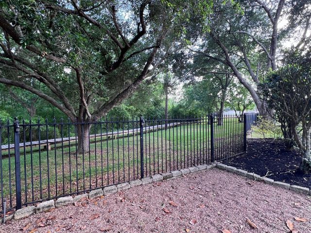4519 Castlewood Street, Sugar Land, TX 77479