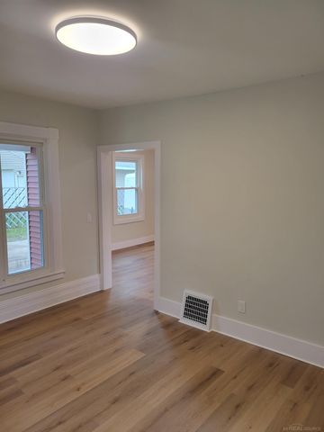 821 Fletcher Street, Owosso, MI 48867