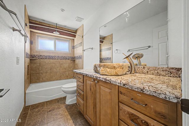 3821 E DELTA Avenue, Mesa, AZ 85206