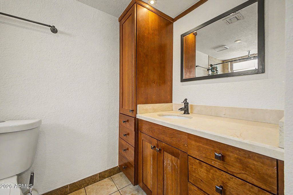 Image 20 of property listing at 3821 E DELTA Avenue, Mesa, AZ 85206