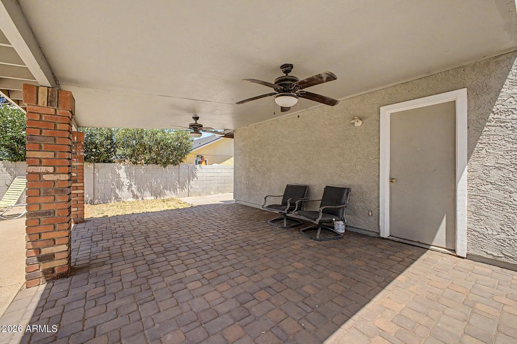 Image 33 of property listing at 3821 E DELTA Avenue, Mesa, AZ 85206