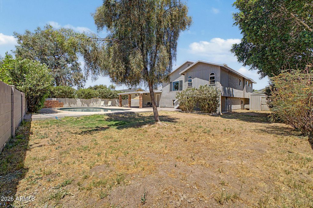 Image 36 of property listing at 3821 E DELTA Avenue, Mesa, AZ 85206