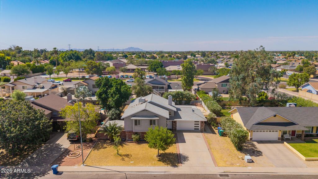 Image 43 of property listing at 3821 E DELTA Avenue, Mesa, AZ 85206