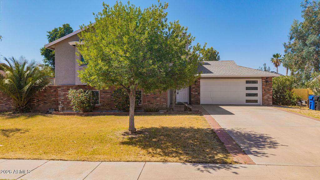 Image 8 of property listing at 3821 E DELTA Avenue, Mesa, AZ 85206