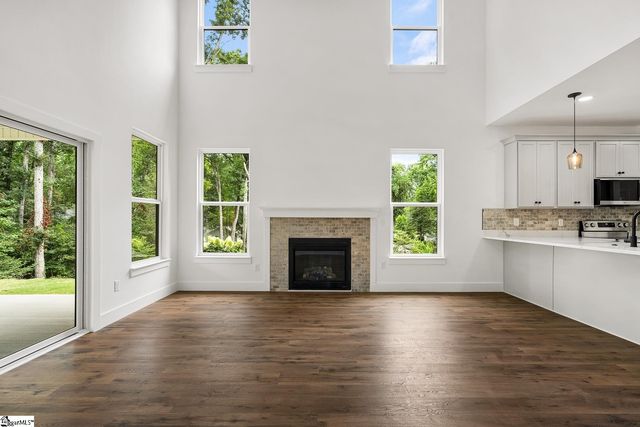 5 Chickamauga Lane, Simpsonville, SC 29681