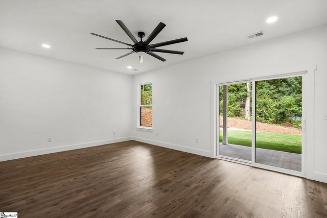 5 Chickamauga Lane, Simpsonville, SC 29681